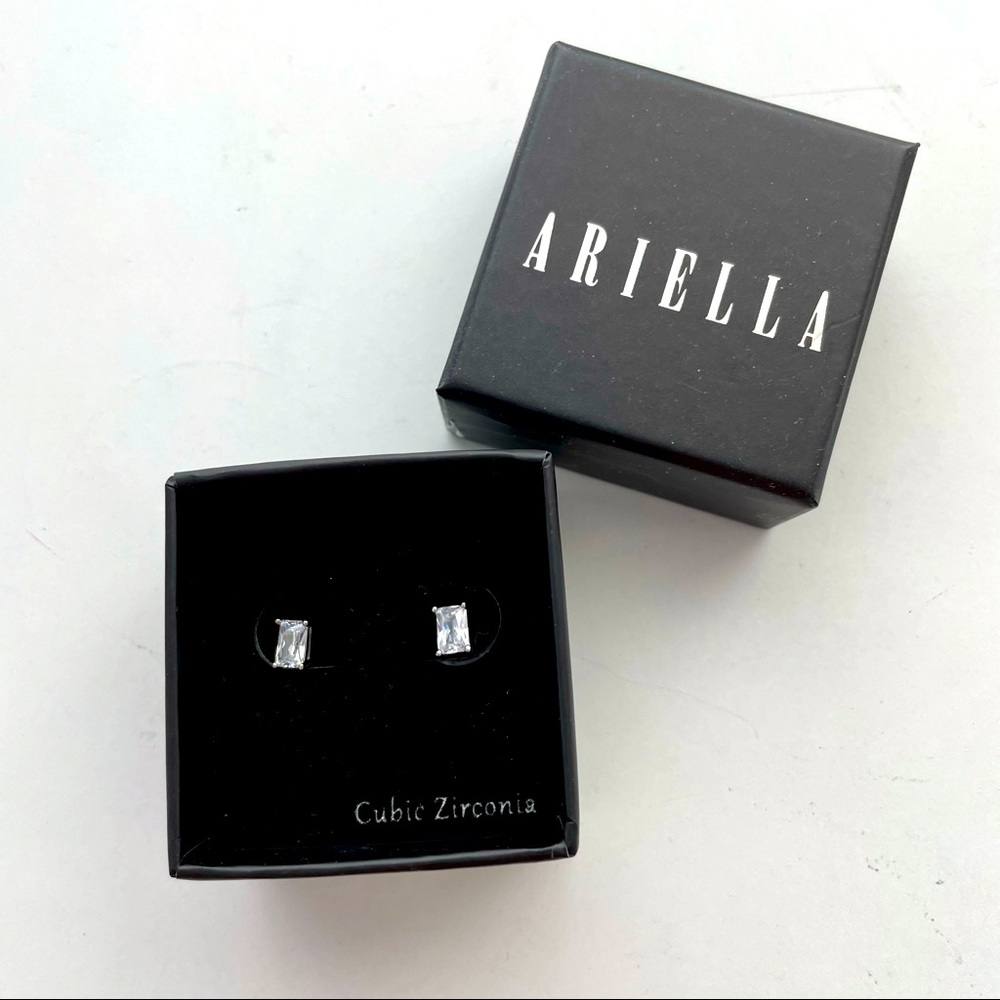 NIB Ariella Cubic Zirconia Earrings